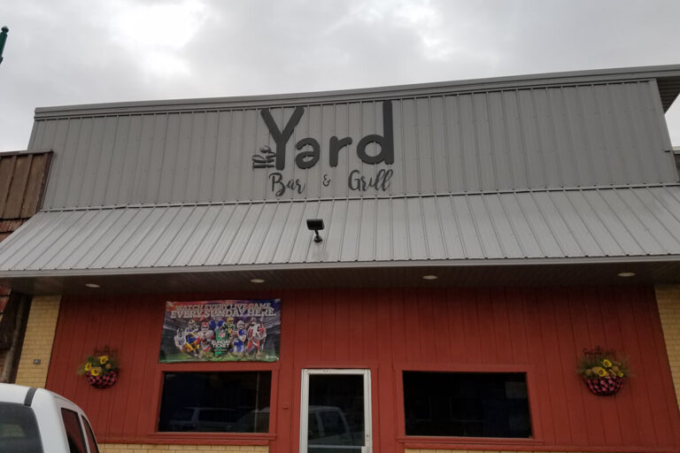 The exterior of the Yard Bar & Grill in alton, IA